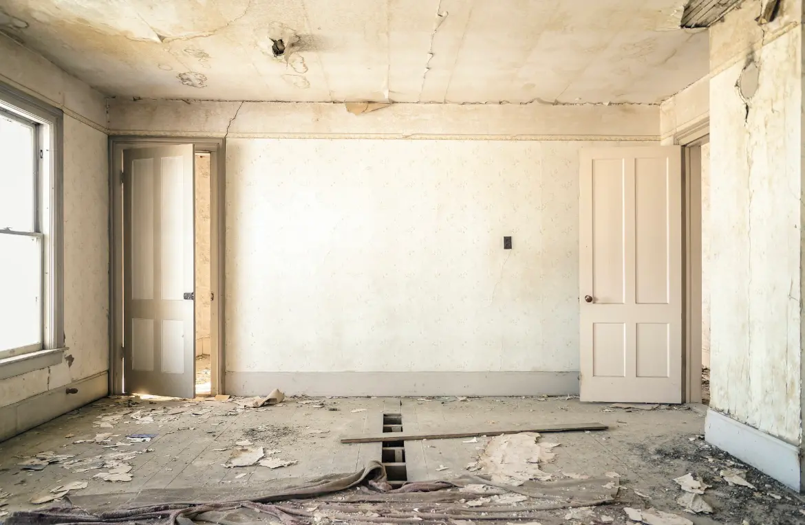 Waste disposal crew managing a cleanout project in Polk City